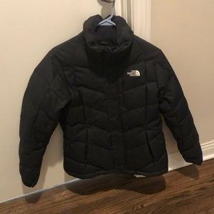 Like new!! Women’s medium Northface coat!